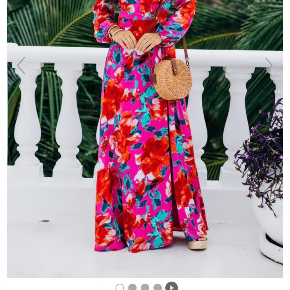 Selling because I never wore for pictures, Shop the mint Boutique